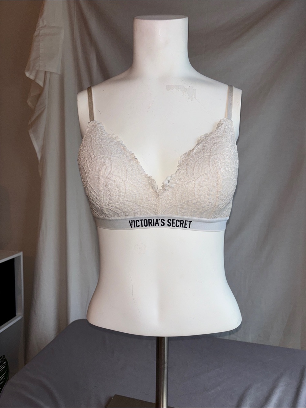 Victoria's Secret Lace Wireless Bralette in Light Beige